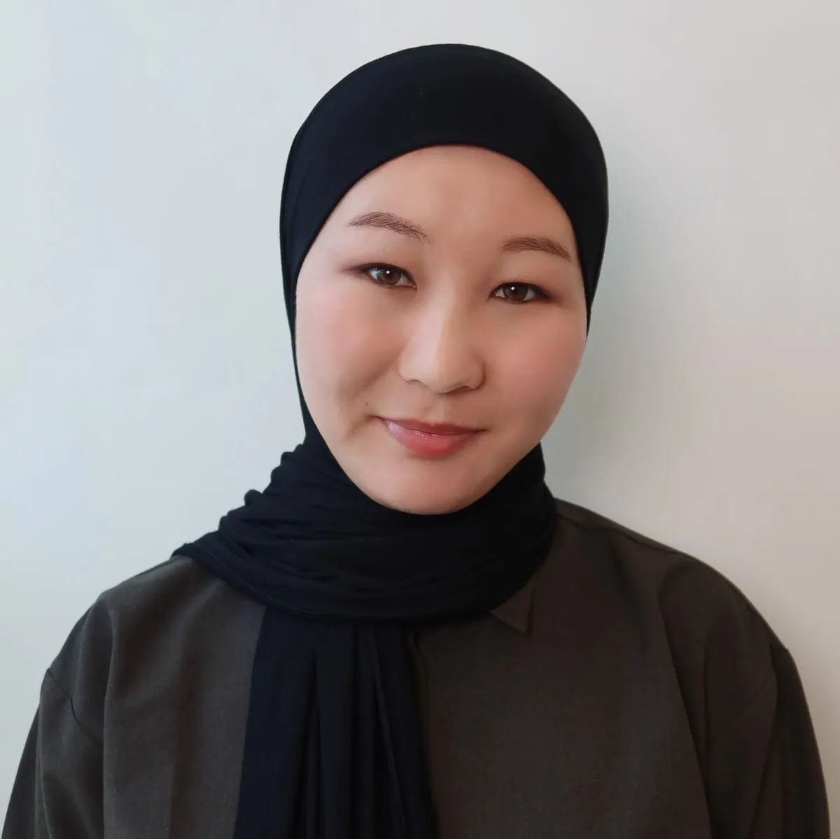 Aya, Lash Master at Azizam salon in Dubai