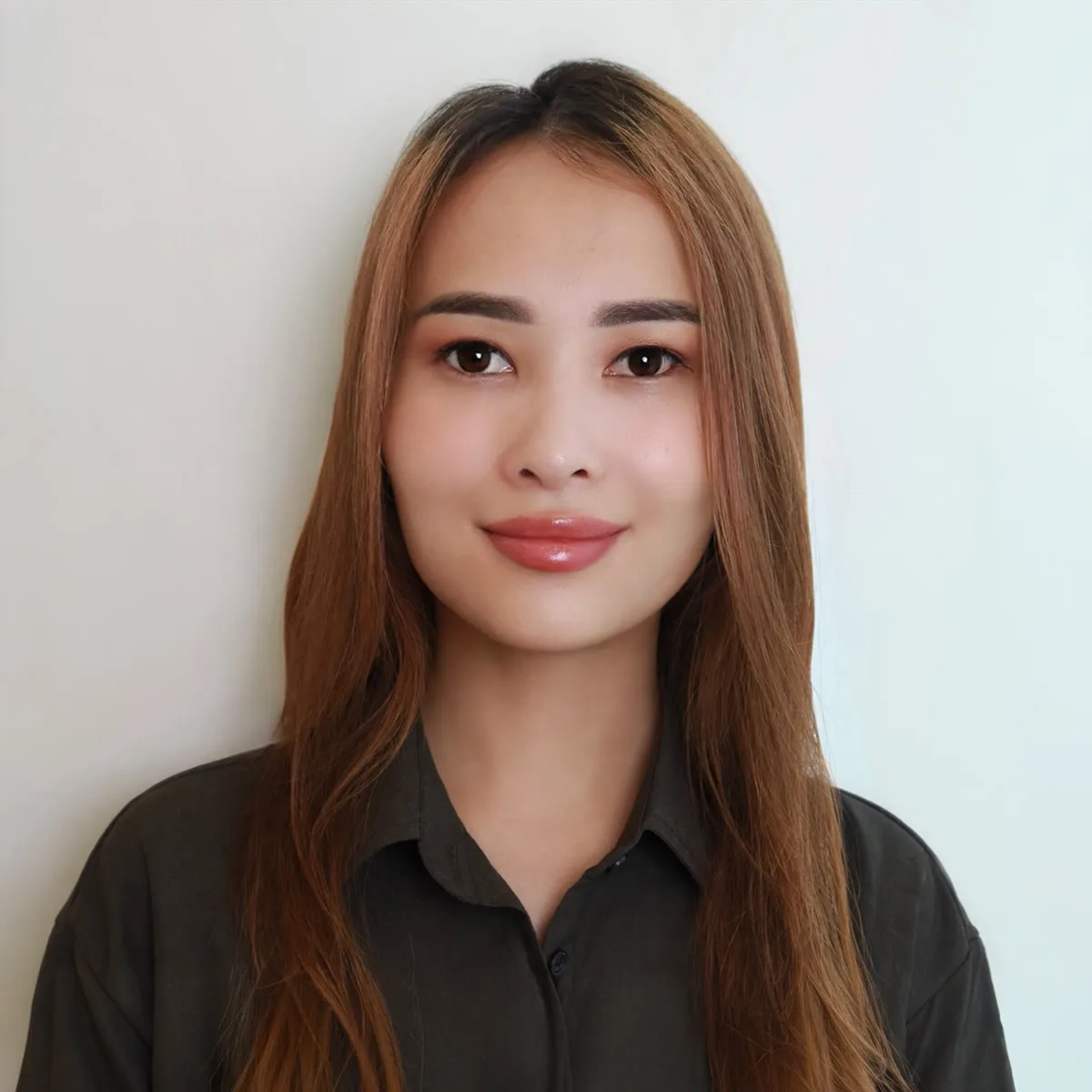 Eva, Lash Master at AZIZAM salon in Dubai