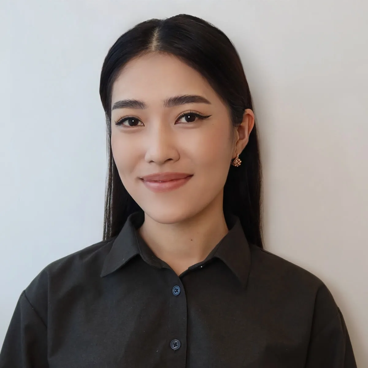 Peri, Lash Master at AZIZAM salon in Dubai