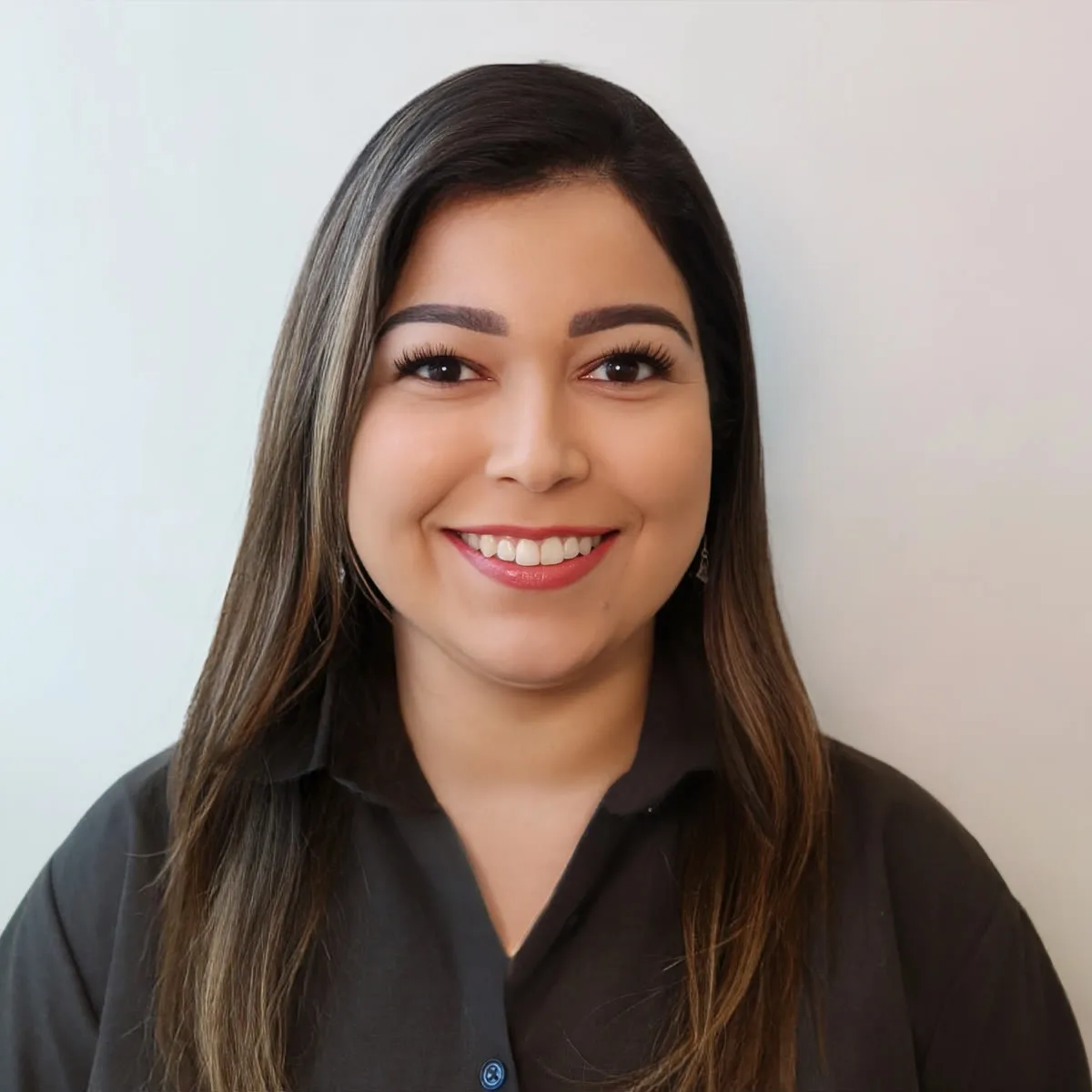 Wanessa, Lash Master at AZIZAM salon in Dubai